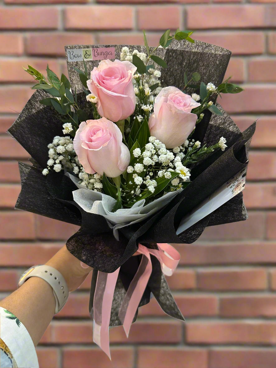 Roses Bouquet (Size S - M) Bow dan Bunga
