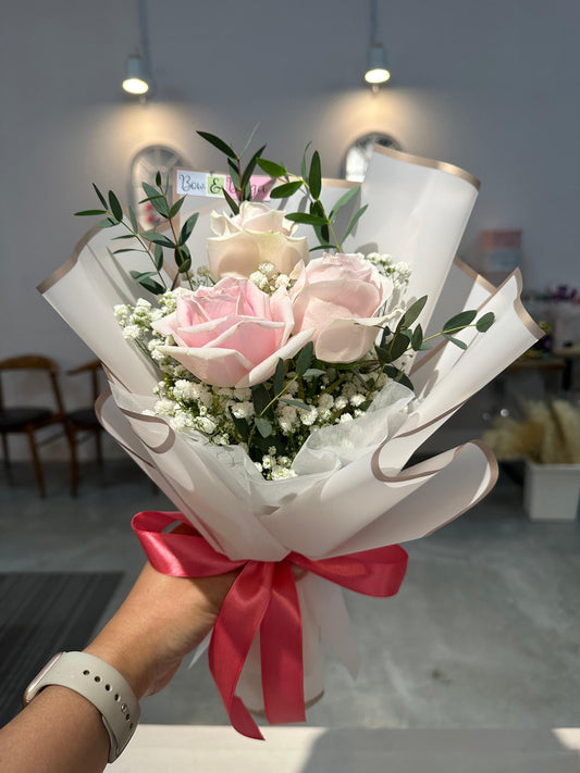 Roses Bouquet (Size S - M) Bow dan Bunga