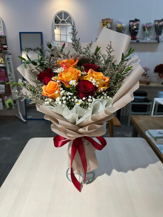 7 Roses Bouquet Bow dan Bunga